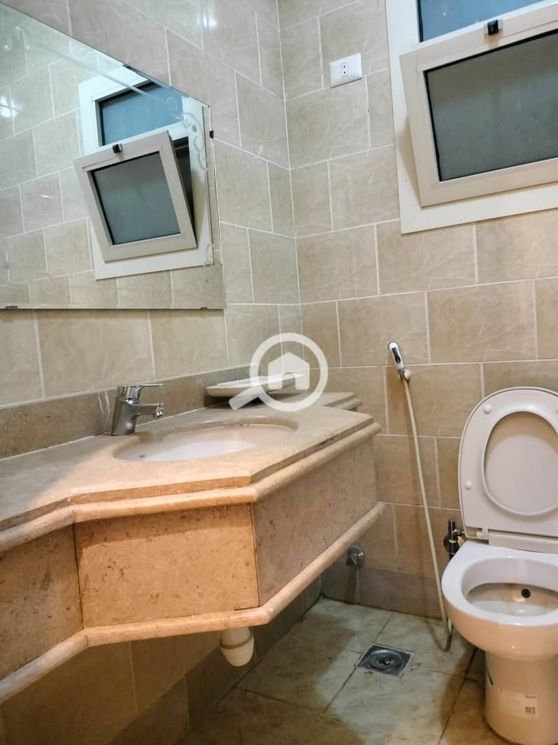 4 bbfa07ce-43e4-4374-b433-bc766b9b6f11. jpeg