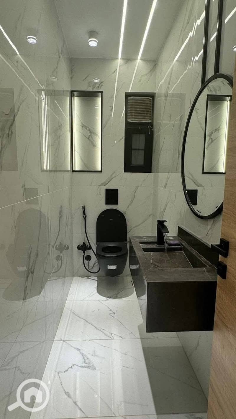 8 7de067ad-31d3-4da6-9654-4b3df21c907a. jpeg