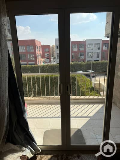 3 Bedroom Flat for Sale in Sheikh Zayed, Giza - f731a8d5-60b2-4dd0-b630-1da49a186df7. jpg