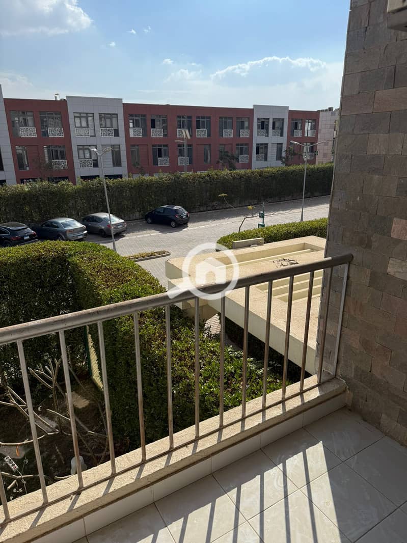 2 0797a87f-c52f-45fc-a448-c841f2ba5394. jpg