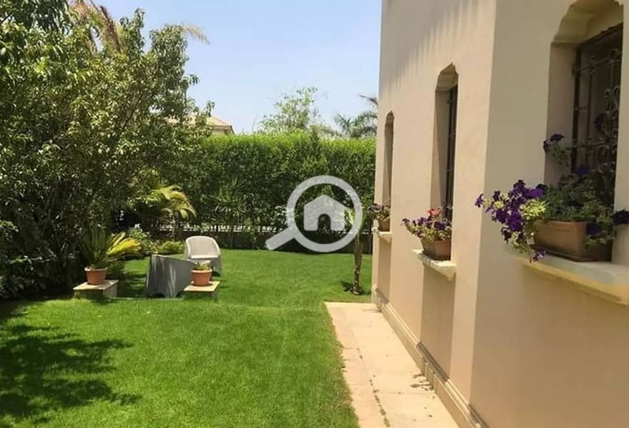 8 4a8ac672-39f6-4338-8133-7f100b54e6e2. jpg