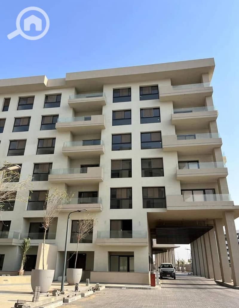 4 07c663df-b00f-41b2-a416-ea372550a0e6. jpg