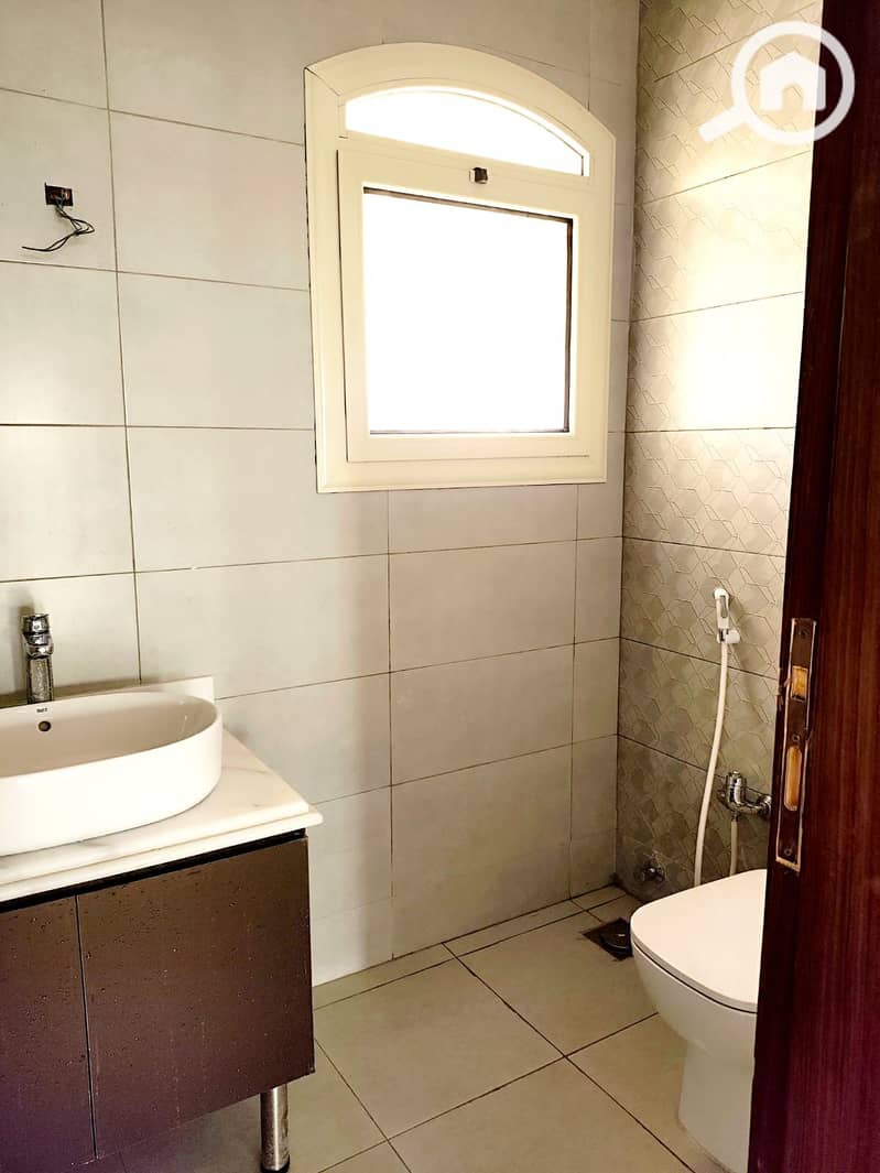 7 WhatsApp Image 2025-04-08 at 11.28. 41 AM (1). jpeg