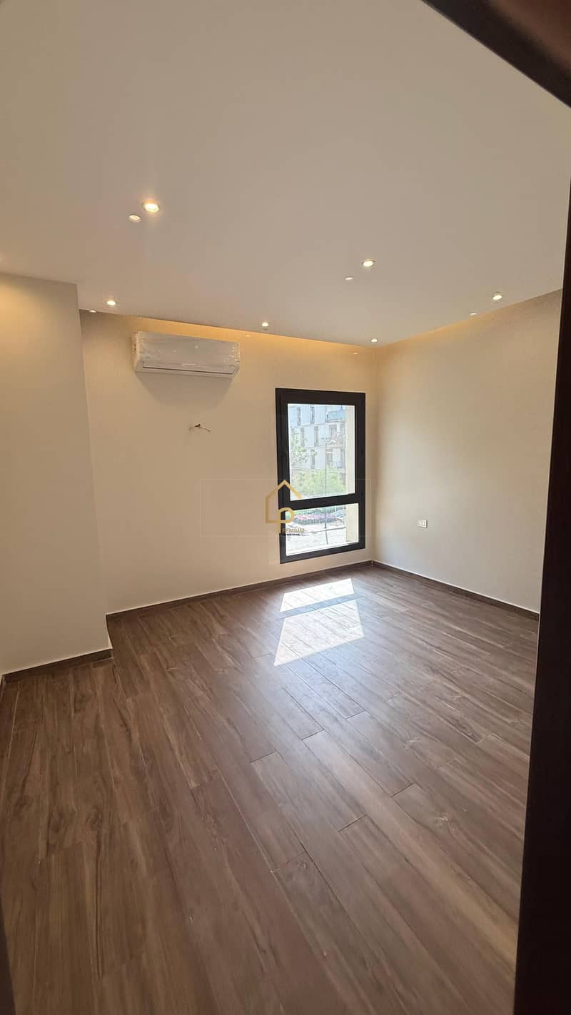 16 WhatsApp Image 2025-11-09 at 2.21. 48 PM. jpeg