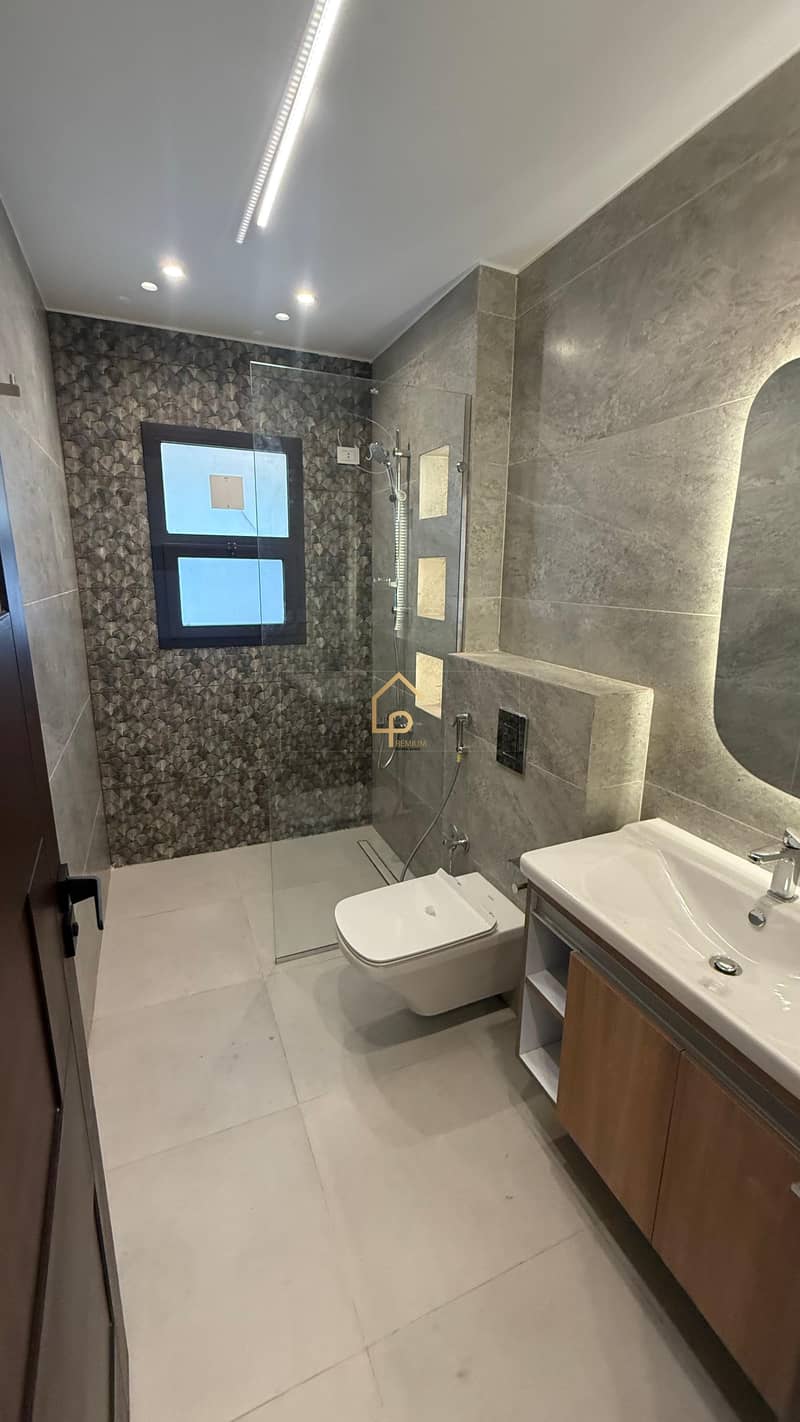 21 WhatsApp Image 2025-11-09 at 2.21. 53 PM. jpeg