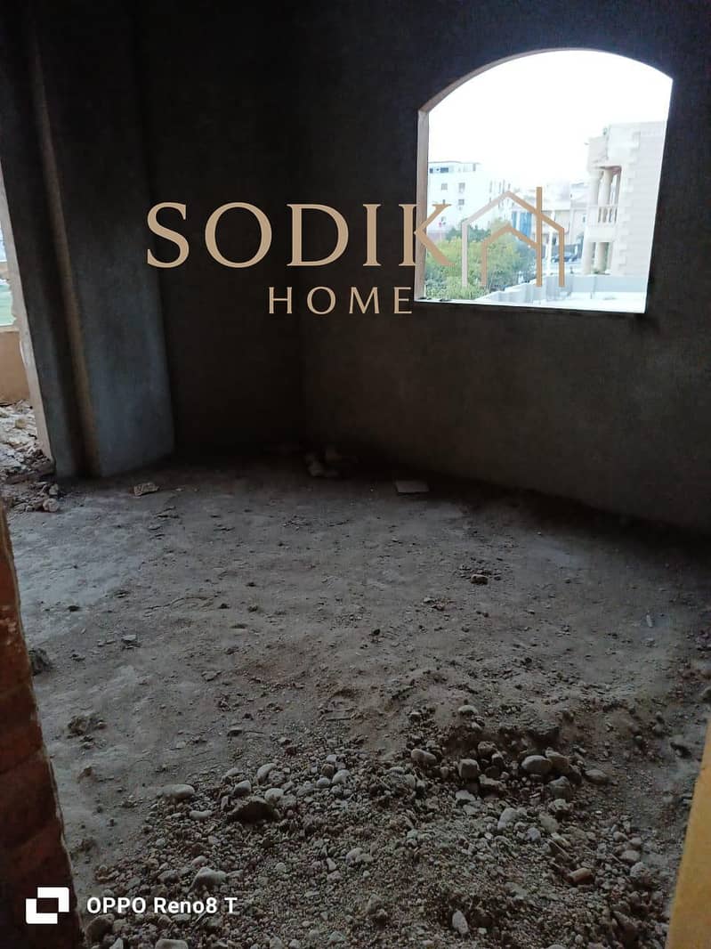 6 c8f60f8d-0909-4137-811f-bb467fb711dc. jpg