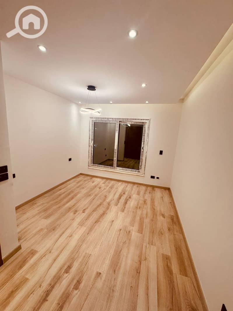 4 WhatsApp Image 2025-11-13 at 3.44. 38 PM (1). jpeg