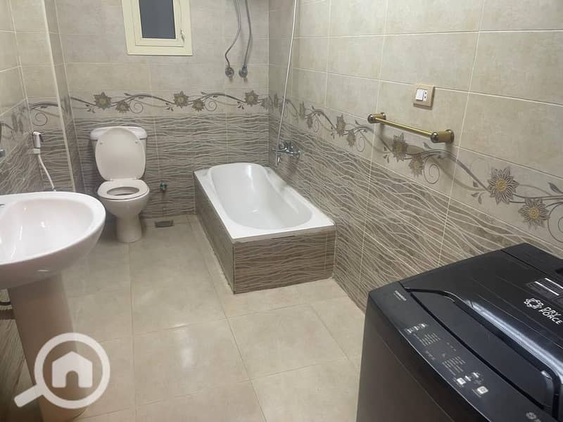 4 14e5f008-394f-4836-bd8e-dc40a3486f77. jpg