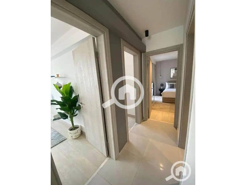 12 32188058-800x600. jpg