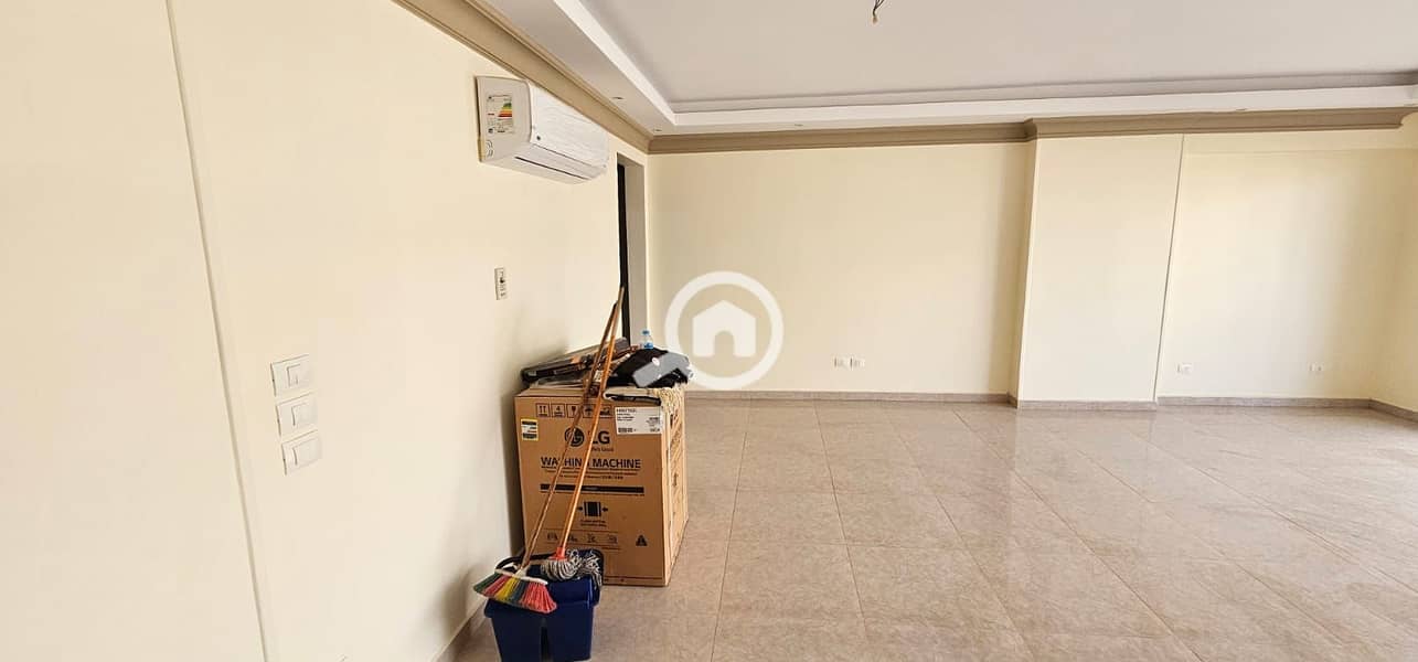 8 28ddfeb0-0079-4ff9-b002-bdfdae9ed94e. jpg