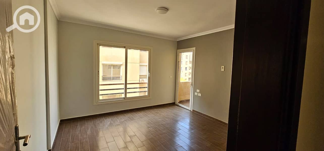 9 70a1a00d-f574-40cf-a5fc-8db193b2b51e. jpg