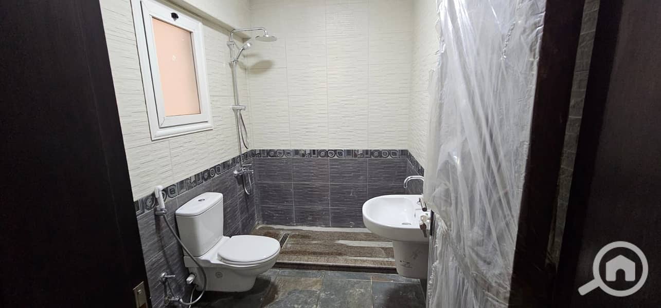 10 47943d66-da05-43e3-9671-19696d27d704. jpg