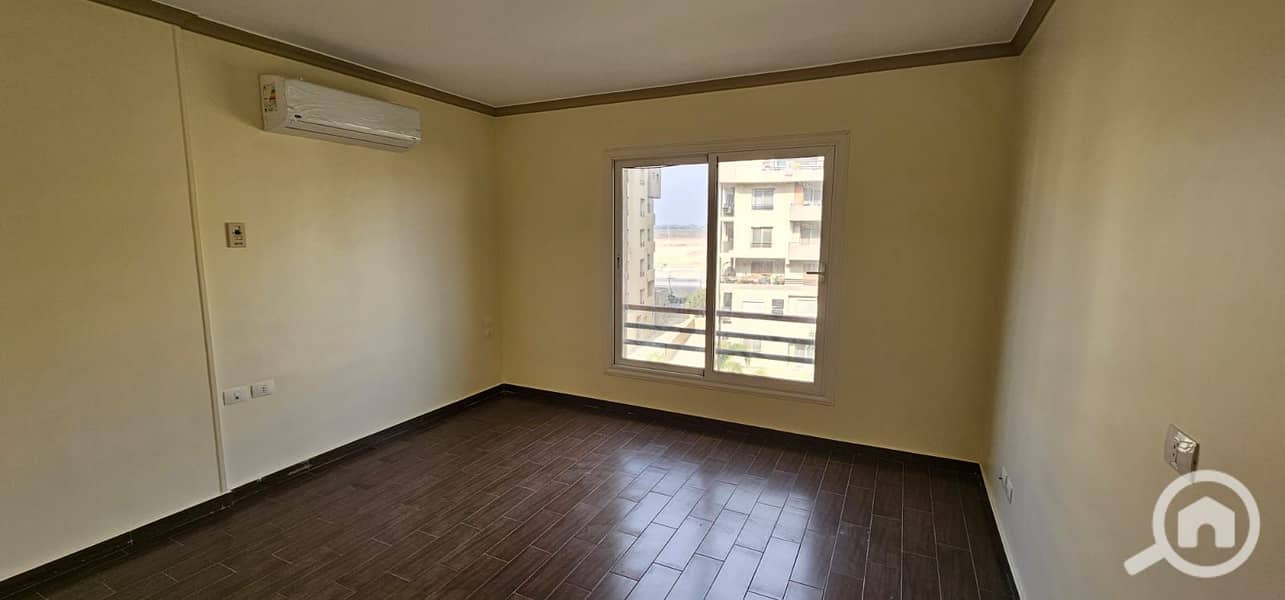 14 ff6b41e1-0d17-47ec-b927-3251ff071f94. jpg