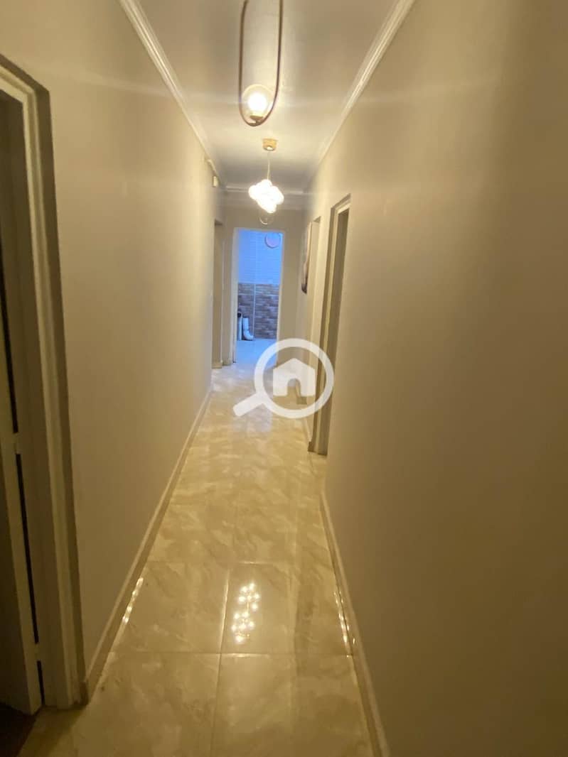 4 1e28f440-ee5c-4c56-a307-ee74617ac169. jpg