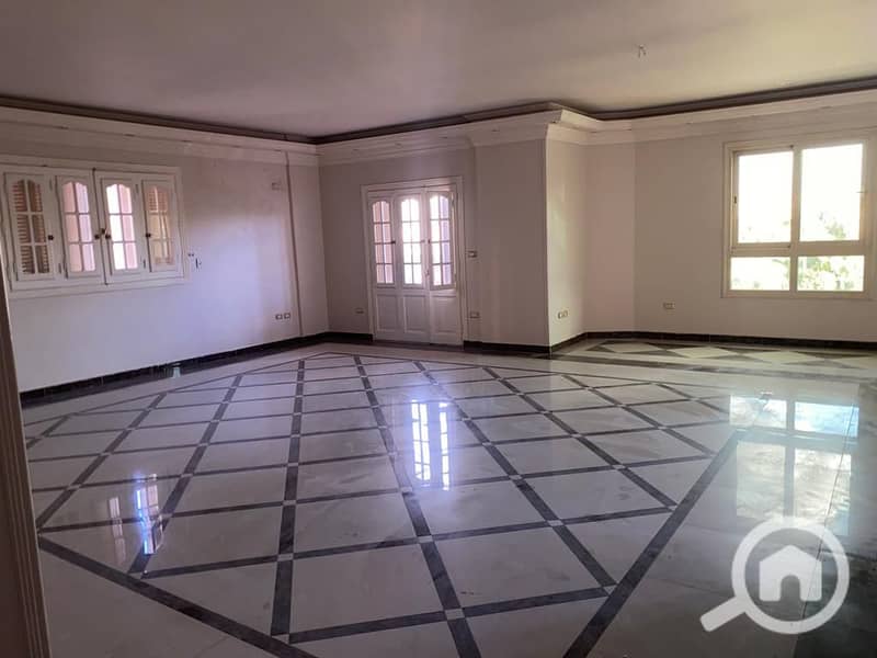 3 5c8d112d-2b6a-4fd6-a9c9-8a871eb68951. jpg