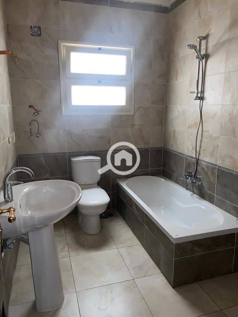 9 a53d4735-7cbc-40c8-a159-51353a1d511f. jpg