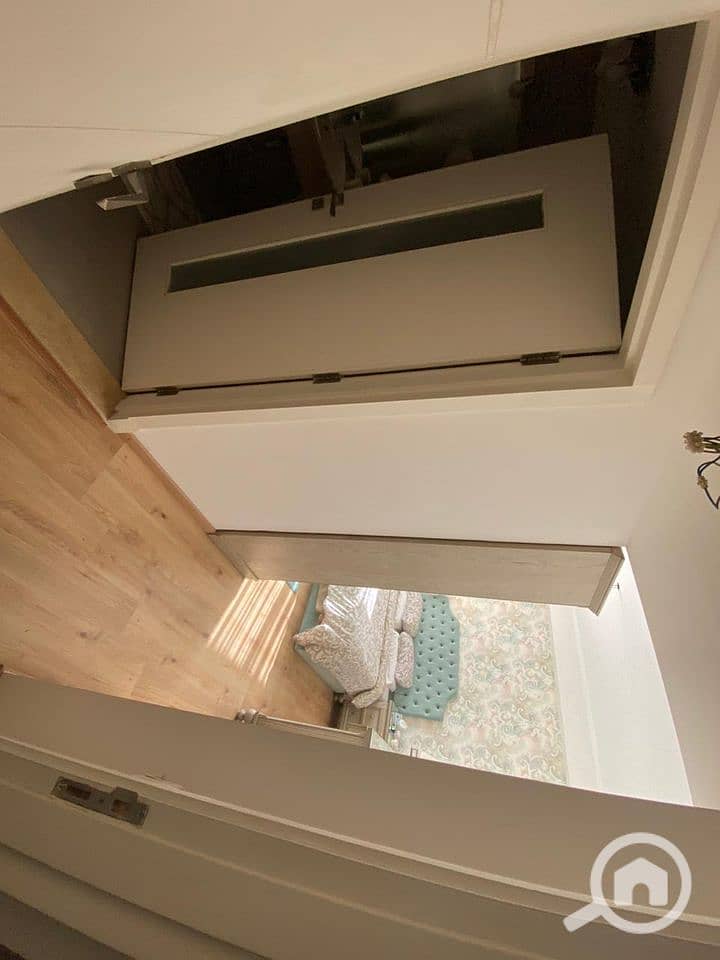 12 eb34f8c9-10b2-4a0b-9738-02451eed2bfd. jpeg