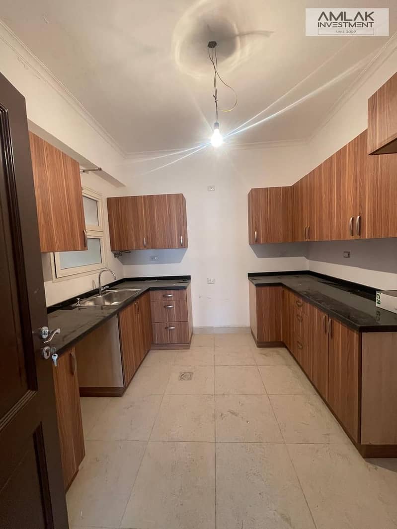 5 6765f813-2b78-46a9-820d-2ab380eff2db. jpeg