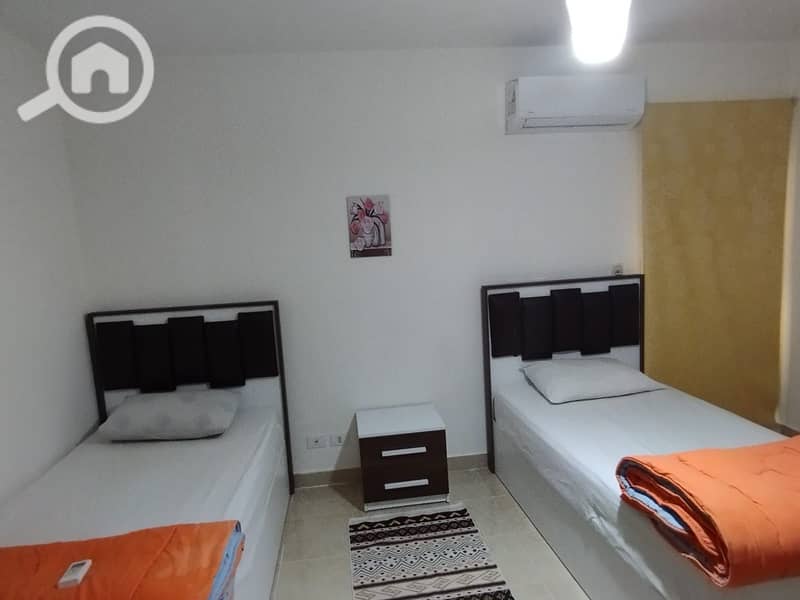 4 7f6d3646-61a6-45a3-a0b1-d95567639bb7. jpg