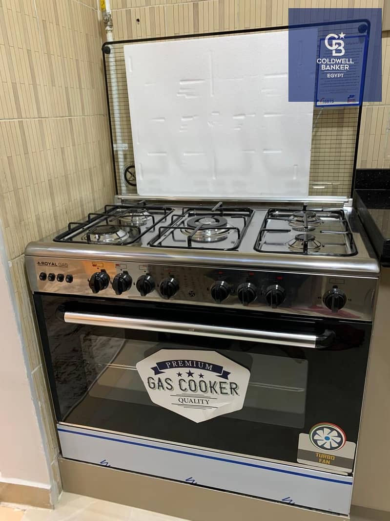 10 0759d4f4-8860-413d-835f-01ea0b62eb58. jpeg