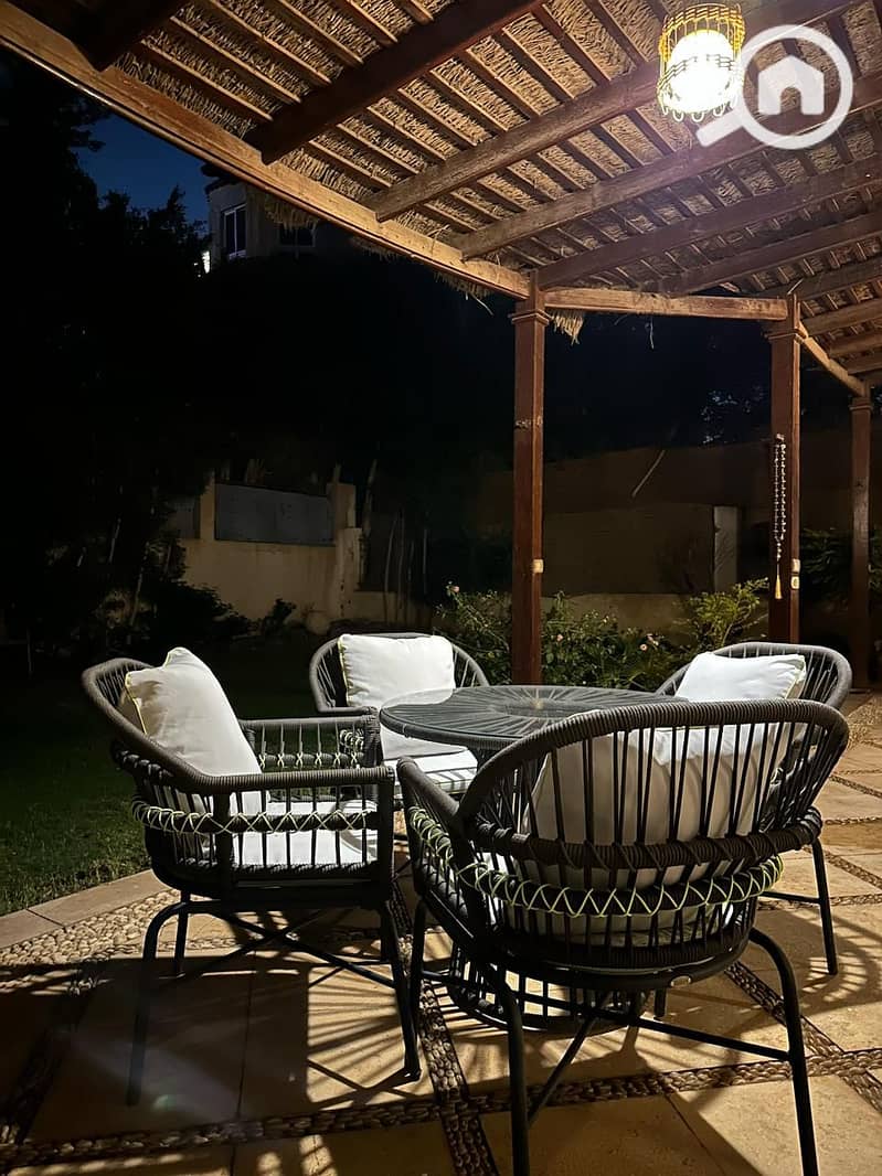 7 26c6b2ff-94e7-4da1-8af0-be0fbbe9b8db. jpeg