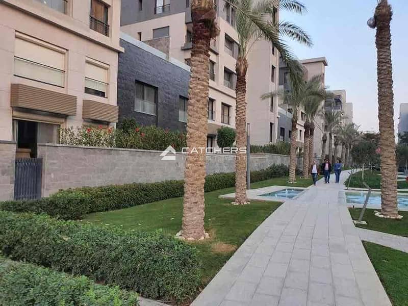 10 55ef899f-e0a1-45cd-a344-2a33f08e3f8f. jpg