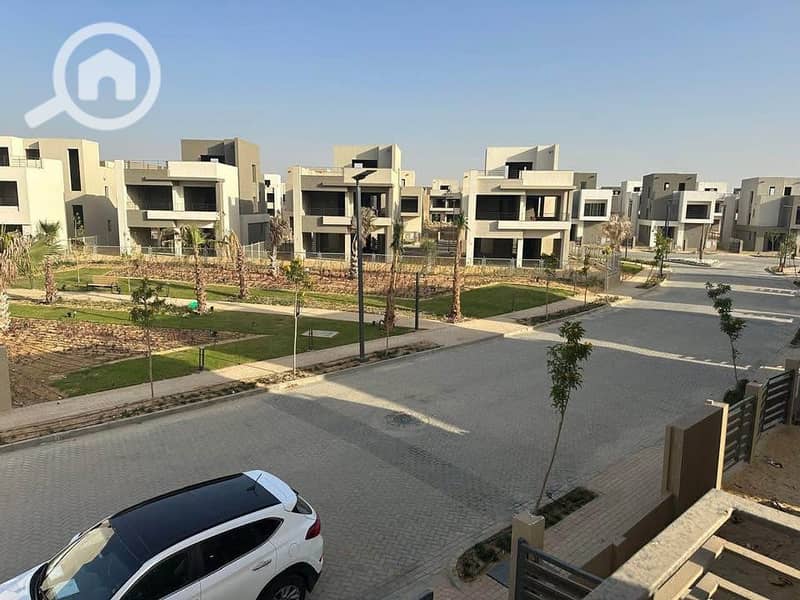 8 491732831_1872225043183615_7182918351488042566_n. jpg