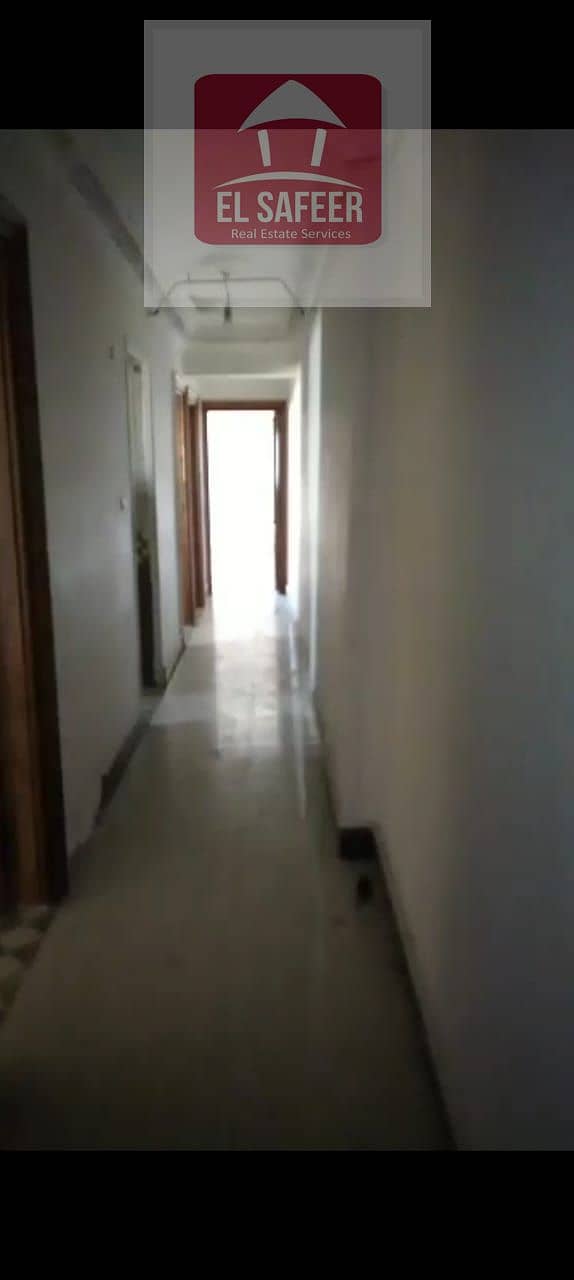 8 bba12f8e-0c8c-4dce-b89e-a9b139ba6453. jpg