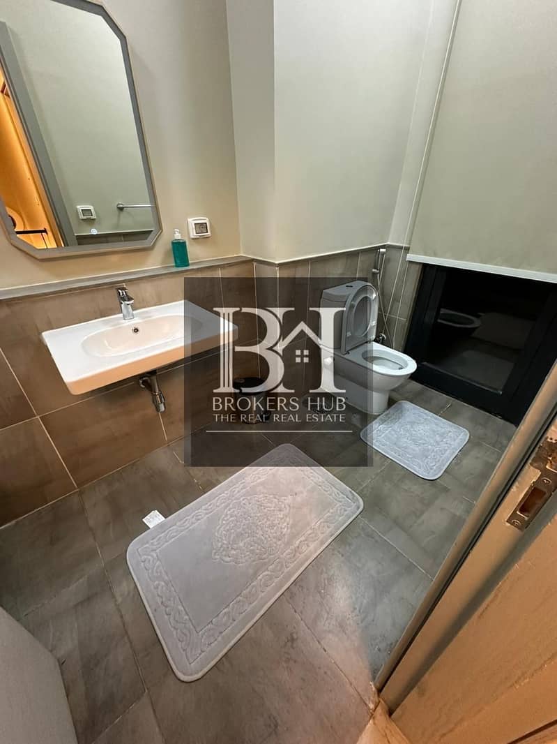 4 23fd54fd-1931-45fe-90cc-11c376d6a6d9. jpeg