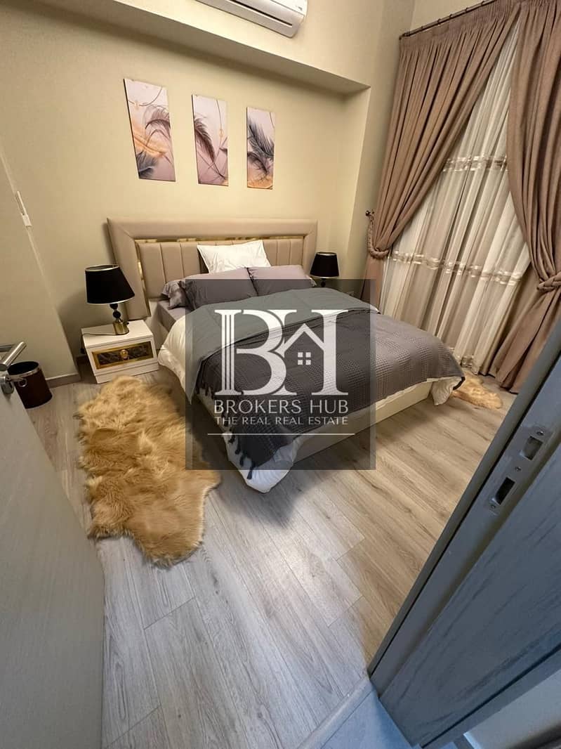 9 9793ce29-3025-4ad8-80e3-c37cdfe25d42. jpeg