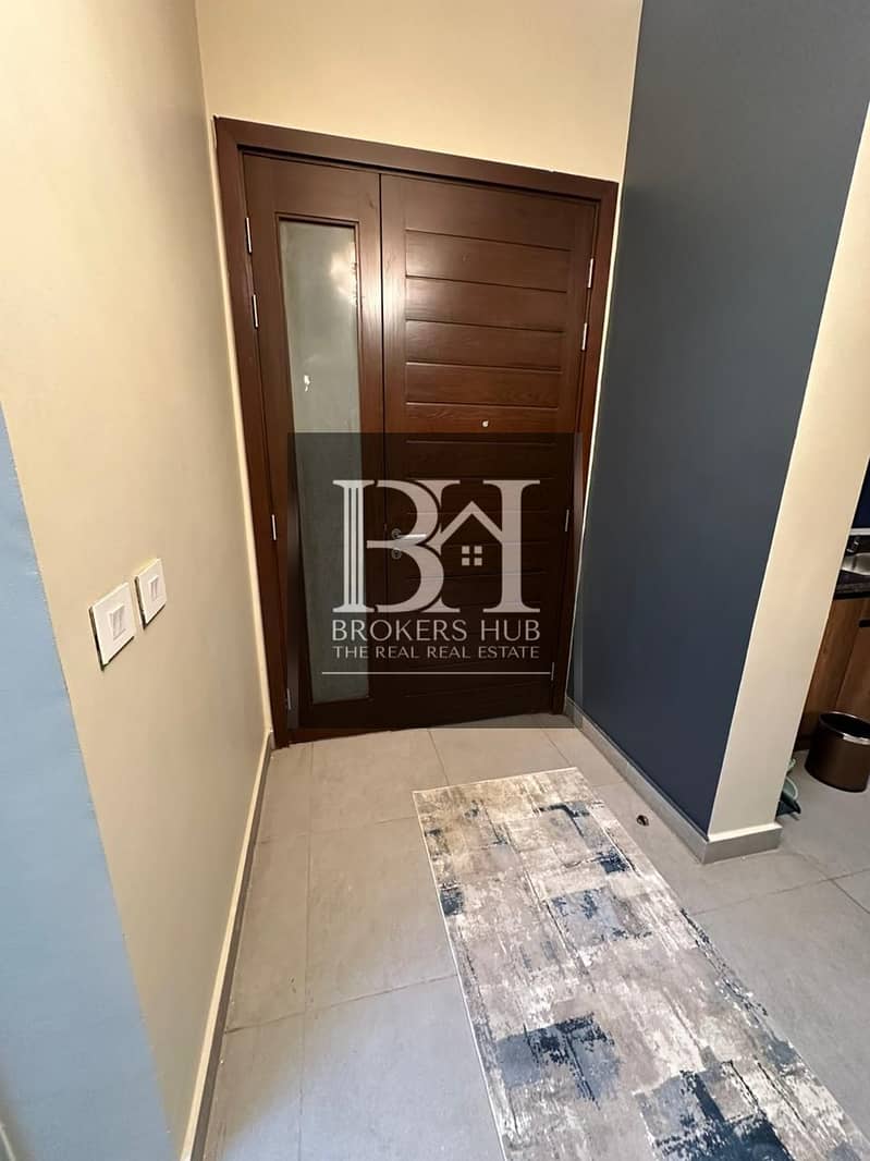 10 81134e34-f747-4541-9ebf-c76c74762590. jpeg