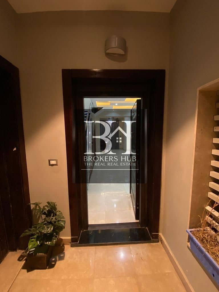 15 5048158a-e9dc-4206-840c-8739d1b6a925. jpeg