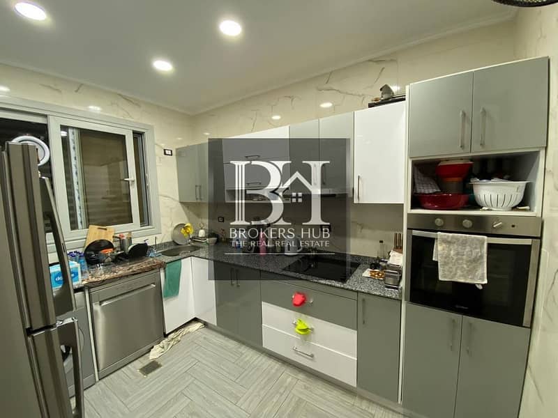 18 cdc4dec0-7195-4405-b9bc-dc81d9588450. jpeg