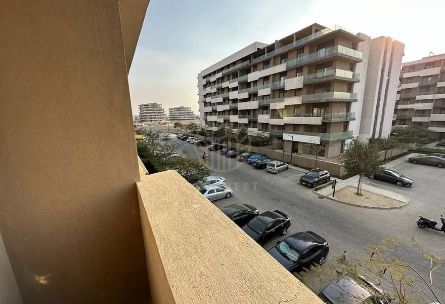 2 6590792-fbf9co. jpeg