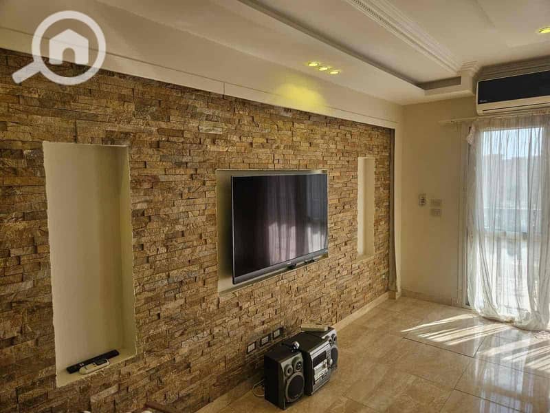 8 a4805d80-f797-435d-9413-8c4dd397bd80. jpg