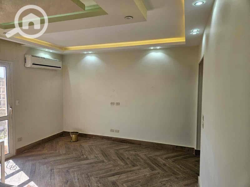 15 48deeccf-9086-403b-a096-ffd123a88cab. jpg