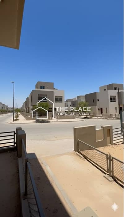 3 Bedroom Townhouse for Sale in Sheikh Zayed, Giza - WhatsApp Image 2025-11-13 at 18.59. 25_aa5b4e8c. jpg 3 Bedroom Townhouse for Sale in Sheikh Zayed, Giza - WhatsApp Image 2025-11-13 at 18.59. 25_aa5b4e8c. jpg