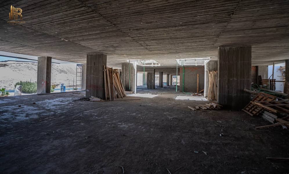 10 DSC08220-scaled. jpg