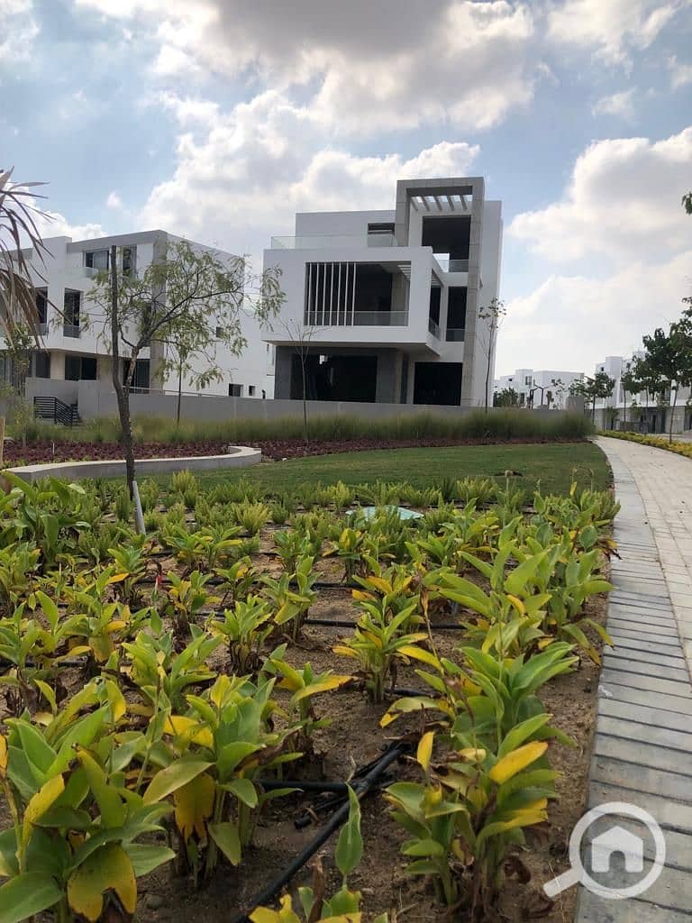 5 9b69b59e-bab8-498f-8c64-22bdccbd62df. jpeg