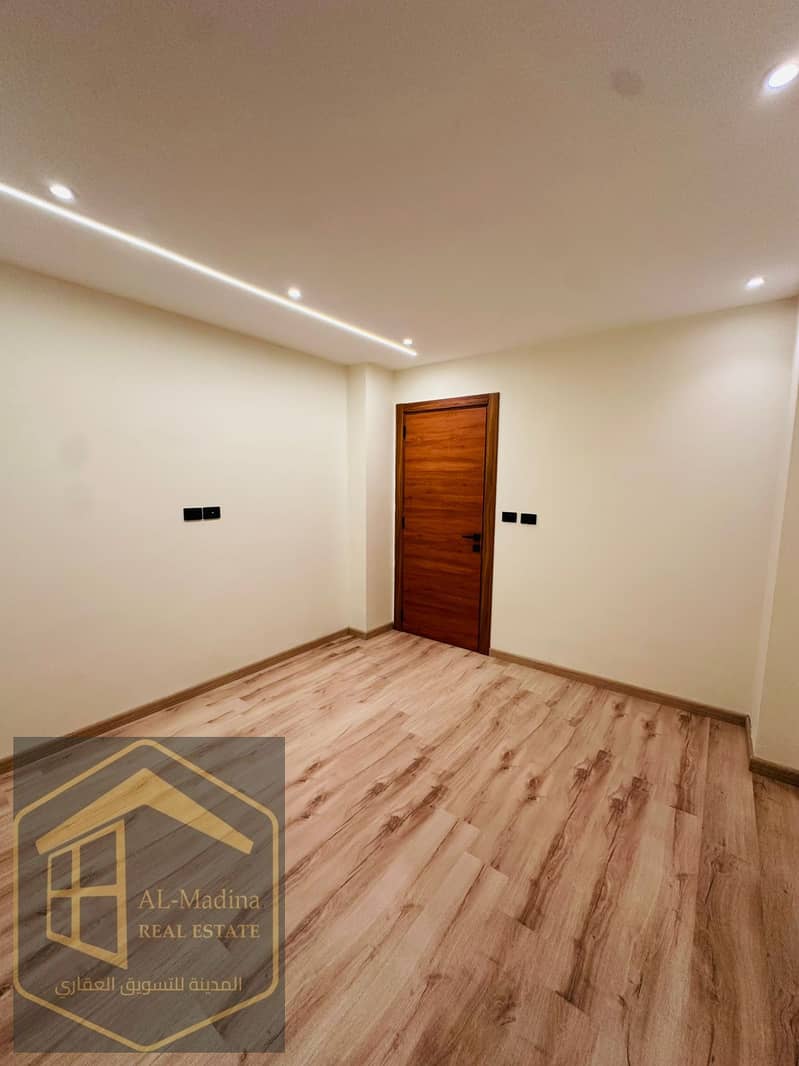 5 WhatsApp Image 2025-11-11 at 2.33. 38 PM. jpeg