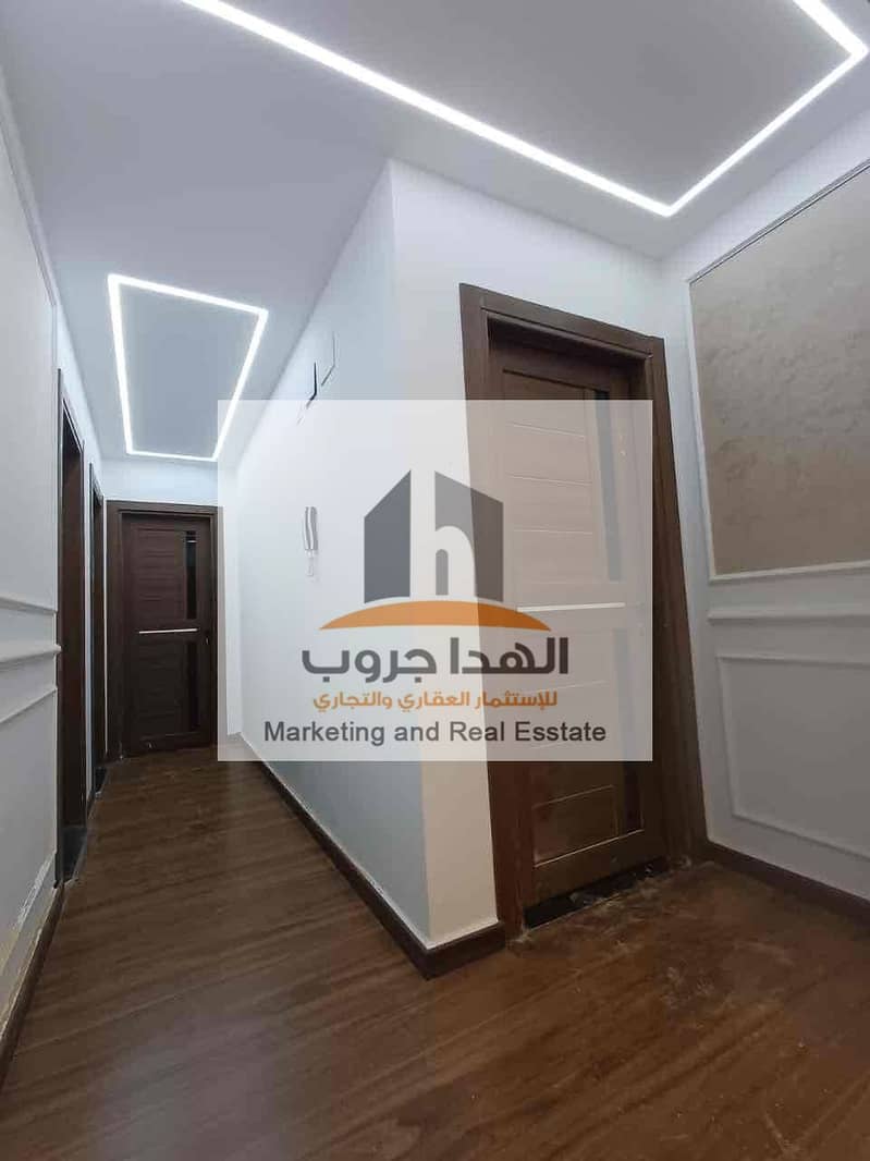 9 598172FD-2983-4D53-A018-0D72A17009FE. jpg