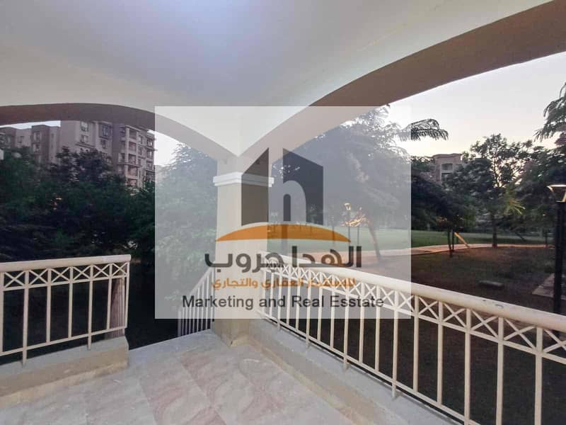 7 f1ff6d68-f226-4d85-bfe7-cf22a1ef8f33. jpg