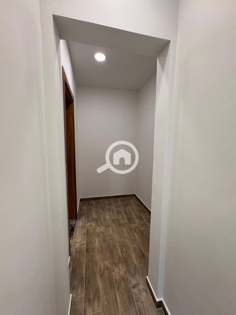 5 WhatsApp Image 2025-11-10 at 11.52. 20 PM (2). jpeg