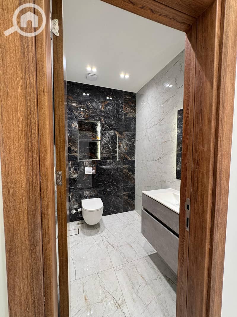 7 WhatsApp Image 2025-11-10 at 11.52. 21 PM (1). jpeg