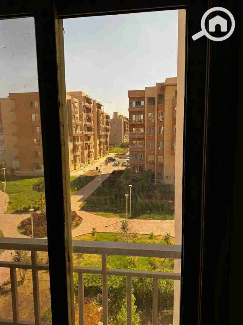 1000784191. jpg 1000784191. jpg