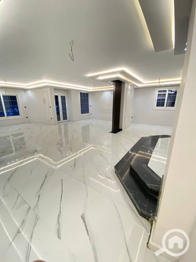 5 f52ec515-da2d-4b2f-af40-2e452bc229cf. jpeg