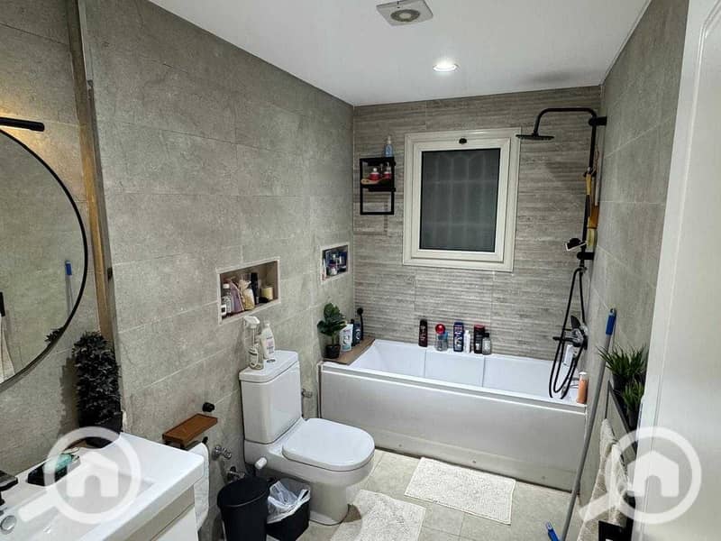 4 zhGDAuQb549M5AgWBfRKwx4VSaQio1ICMk1RRQlO. jpg