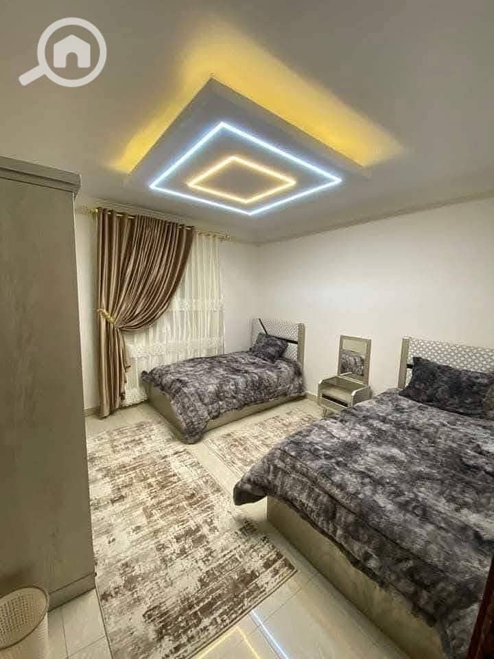 10 feac5953-6ff0-426e-b1ee-8c8a05b9b47b. jpeg