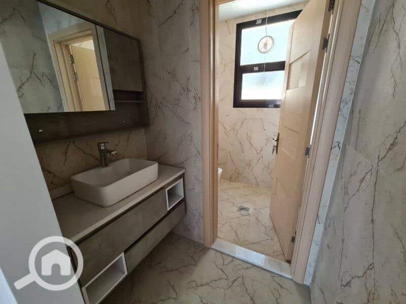 3 401a9f9d1f22ecbff1f255b18108e7e0. jpeg