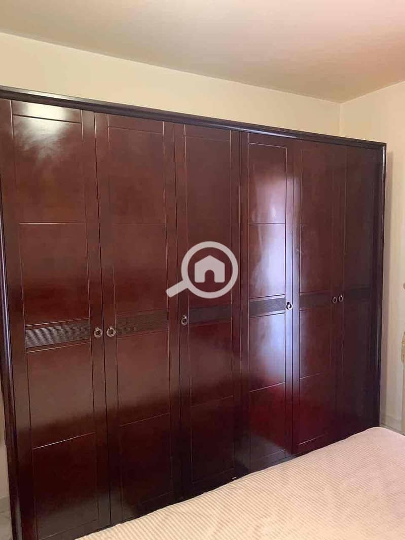 5 1c8f7dd6-456a-4f49-8d10-6225f55cb878. jpg